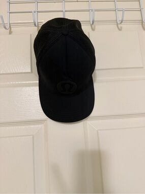 lululemon athletica Black Mesh-Back Performance Cap